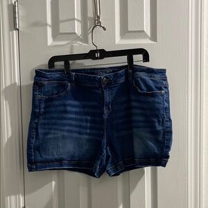 Maurice’s Dark Wash Denim Shorts
